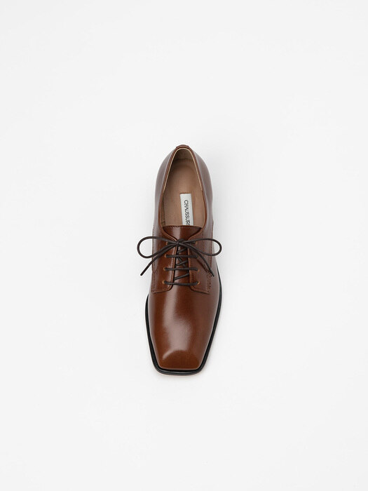 Cordan Lace-up Derby Shoes in Textured Brown