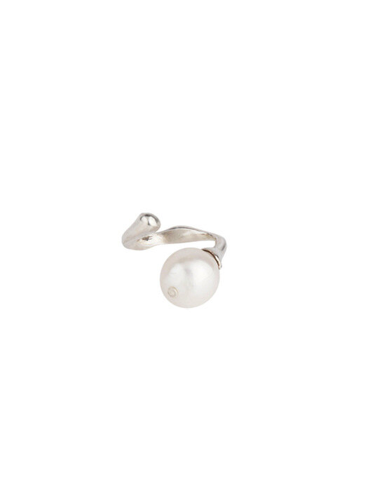 CURVE PEARL EAR-CUFF