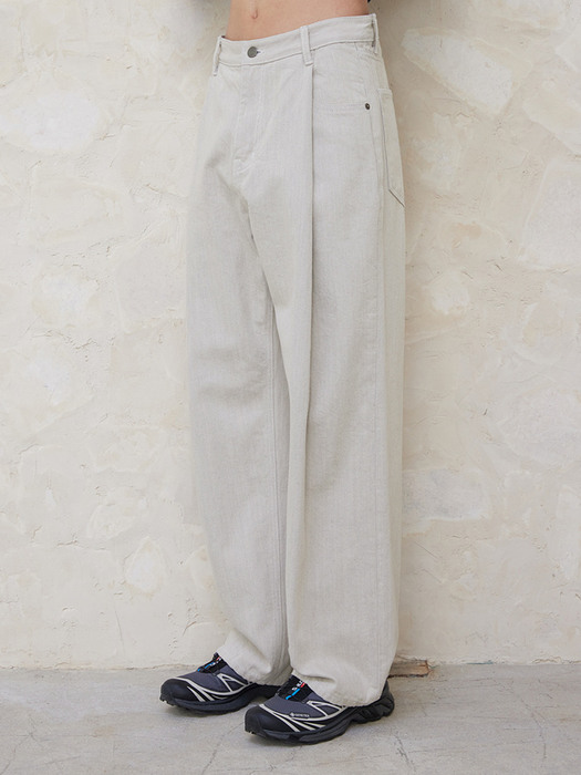 One Tuck Wide Denim Pants [Beige x Grey]