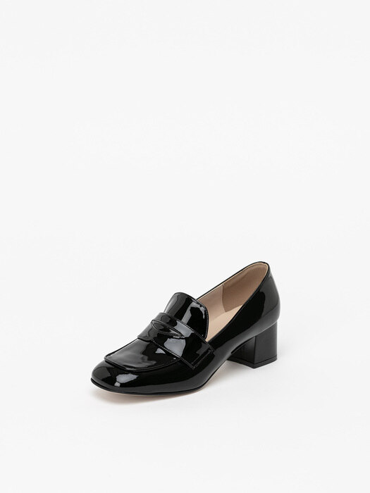 Taffy Loafer Pumps in Black Patent