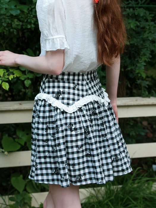 Cest_Retro rose checkboard skirt