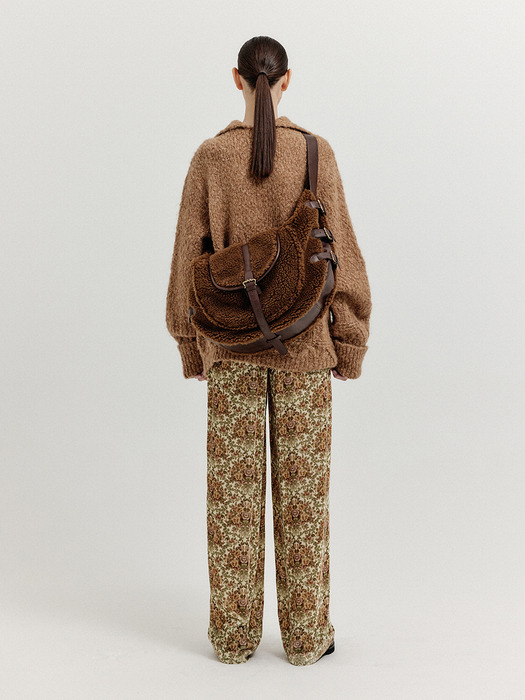 XATURE Oversized Knit Turtleneck - Brown