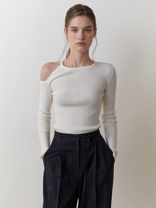 Betty open shoulder knit (ivory)