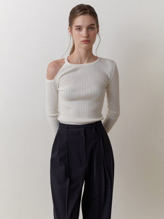 Betty open shoulder knit (ivory)