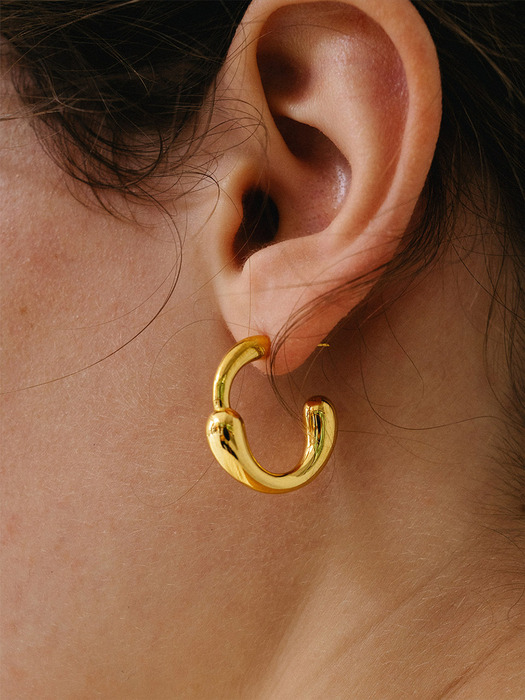 Seed circle hoop Earring