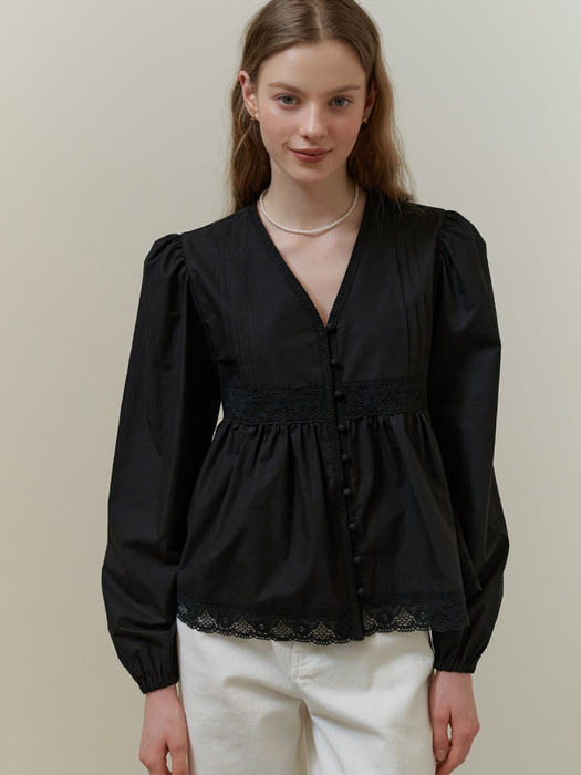 Enough lace blouse (black)