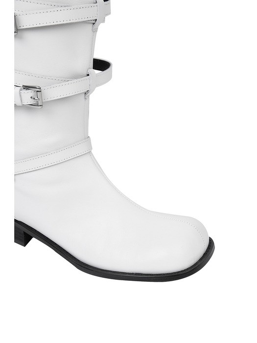BUCKLE WIND BOOTS / WHITE
