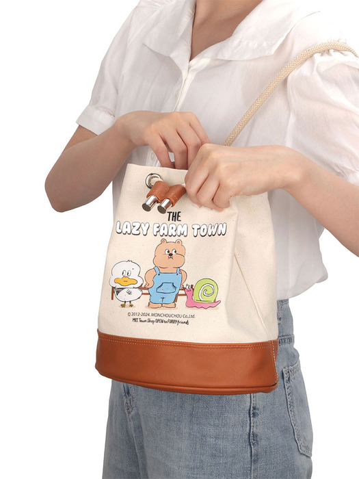 Lazy Farm Bucket Bag