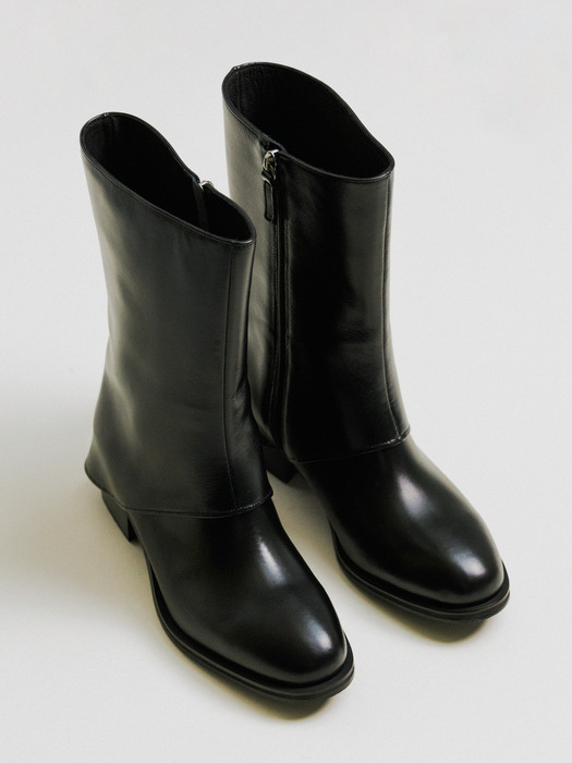 [단독]Cape Middle Boots_Soft Black