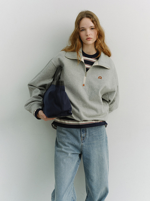 UNISEX LEATHER LOGO HALF ZIP-UP SWEATSHIRT MELANGE GREY_M_UDTS6A107G2
