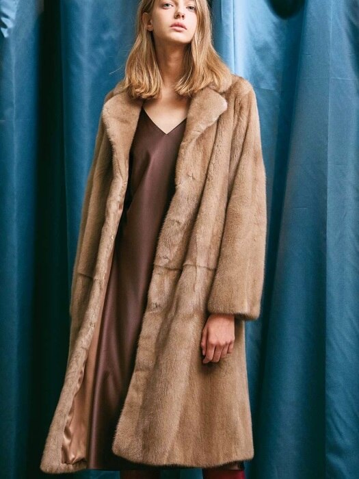 REAL MINK COAT. BEIGE