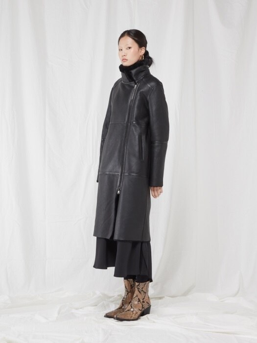 REVERSEBLE SHEARLING COAT