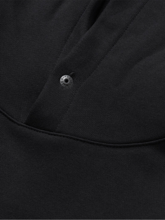 LOGO PANEL HOODIE / BLACK