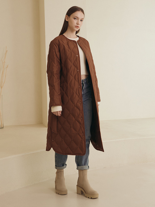 SHEARLING COLLAR QUILTED LONG DOWN COAT [BLACK][BRICK]
