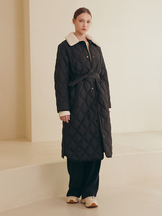 SHEARLING COLLAR QUILTED LONG DOWN COAT [BLACK][BRICK]