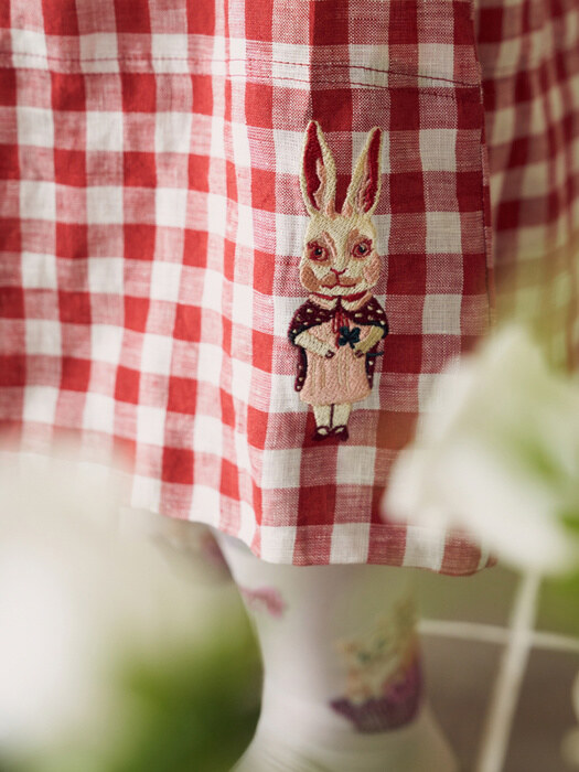 NAT skirt lady rabbit