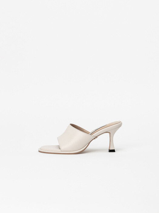 Lamarel Mule Sandals in Ivory