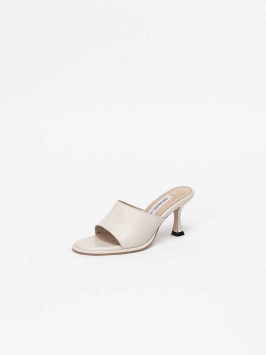 Lamarel Mule Sandals in Ivory