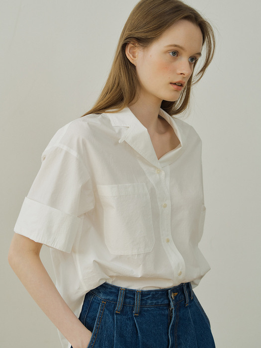boxy cotton shirt (off white)