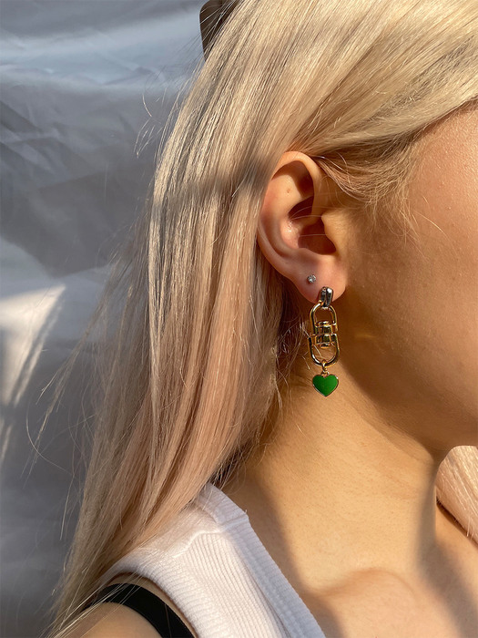 no.211 earring mix green