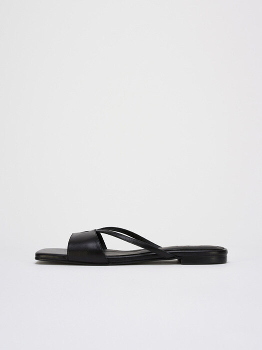 Heart Sandal (Black)