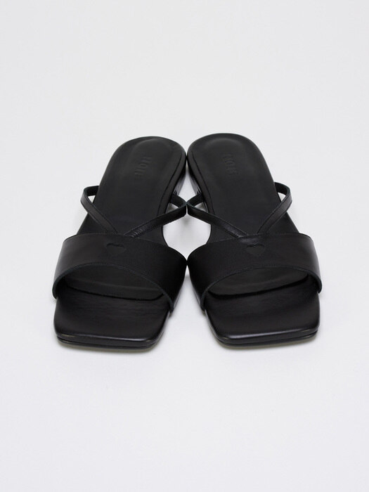 Heart Sandal (Black)