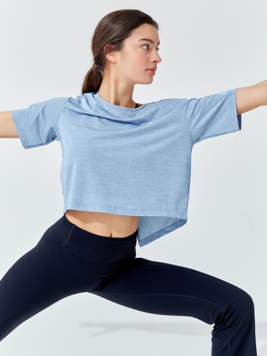 [질스튜어트 스포츠] Own Rhythm Crop T Shirt 블루 스트랩 여성 반팔 티셔츠