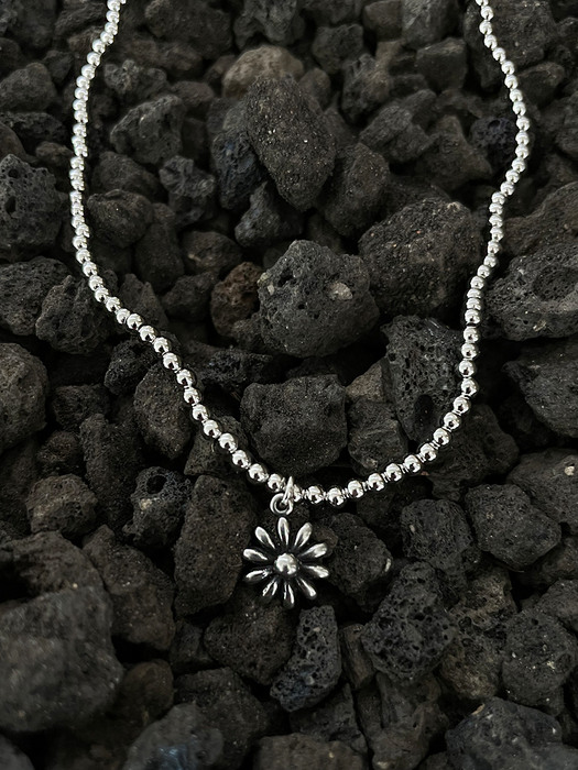 [SURGICAL] LITTLE FLOWER NECKLACE AN122025