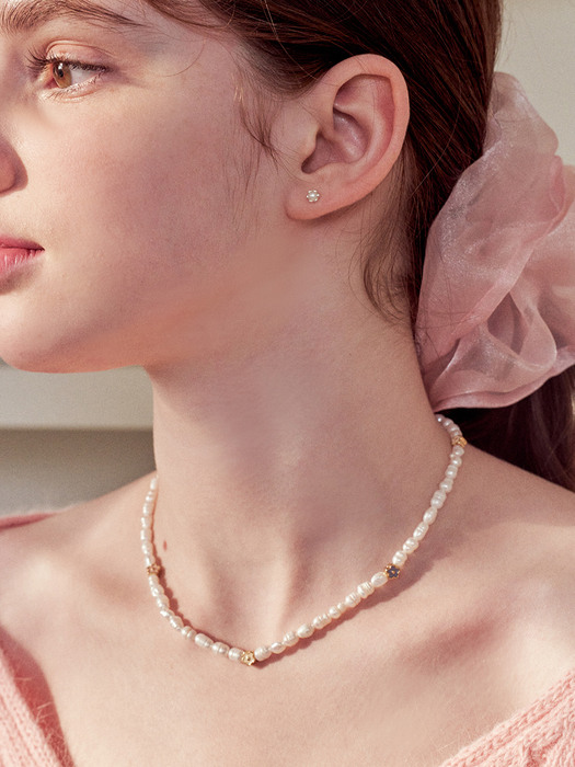 [단독] buttercup flower pearl necklace