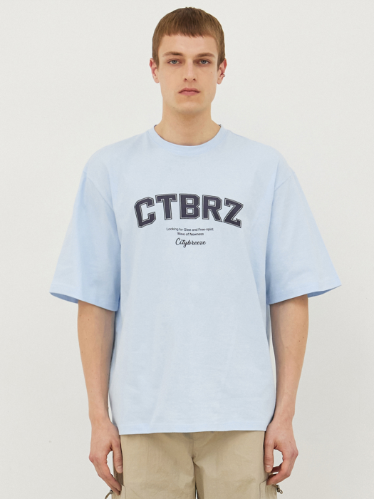 CTBRZ 아치 로고 반팔 티셔츠_SKY BLUE