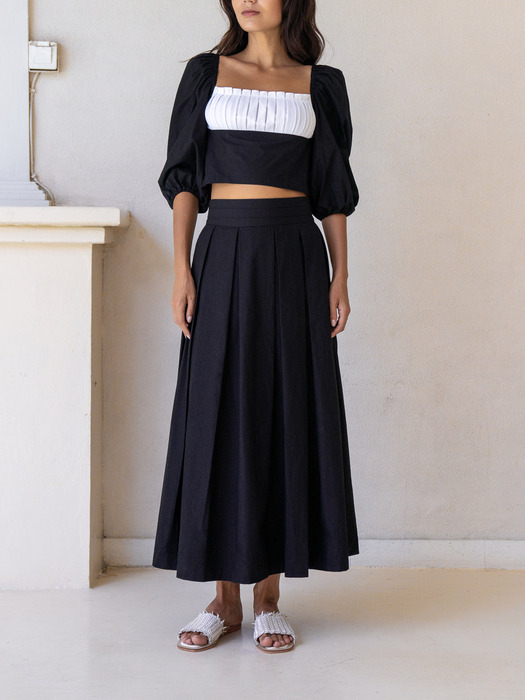 Isla Black Pleated Maxi Skirt