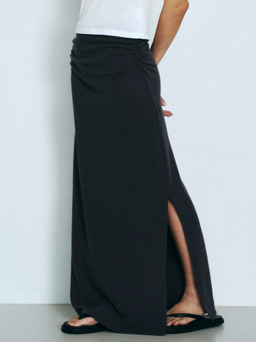 Double Shirring Slit Long Skirt (Charcoal)
