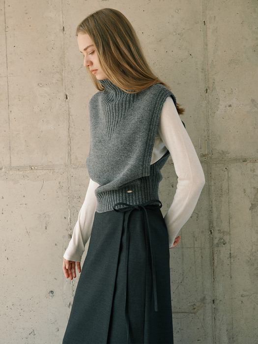 Turtleneck Knit Vest NEK4WVB32