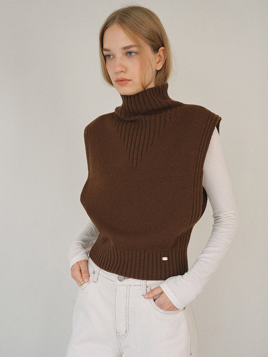 Turtleneck Knit Vest NEK4WVB32