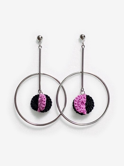 Circles in a Circle knit earring