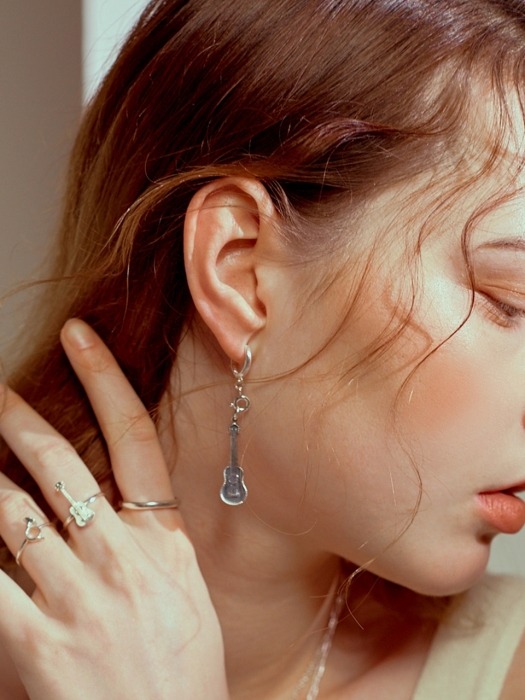instrument Concerto Earring
