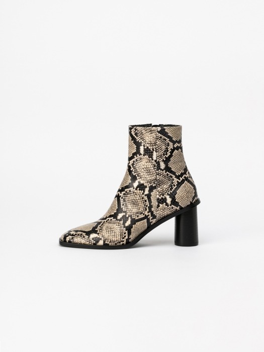 Altezza Boots in Ivory Python