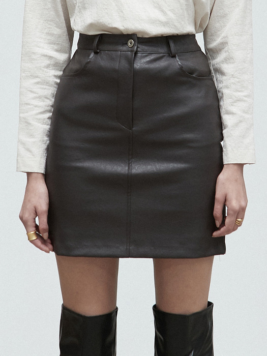 amr1318 leatehr mini skirt (brown)