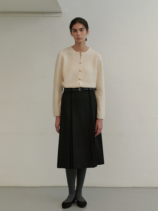 Jeanne Wool Skirt in Black