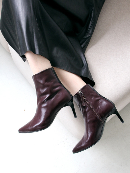 Piony pointed-toe ankle boots_CB0047_wine