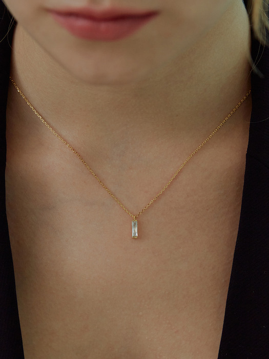 Square Crystal Pendant Necklace (14k)