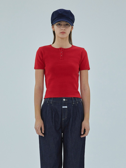 W WAFFLE BUTTON TEE red