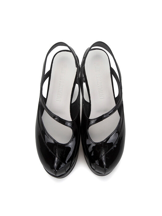 Pointed toe elegant lined platform heels | Glossy black