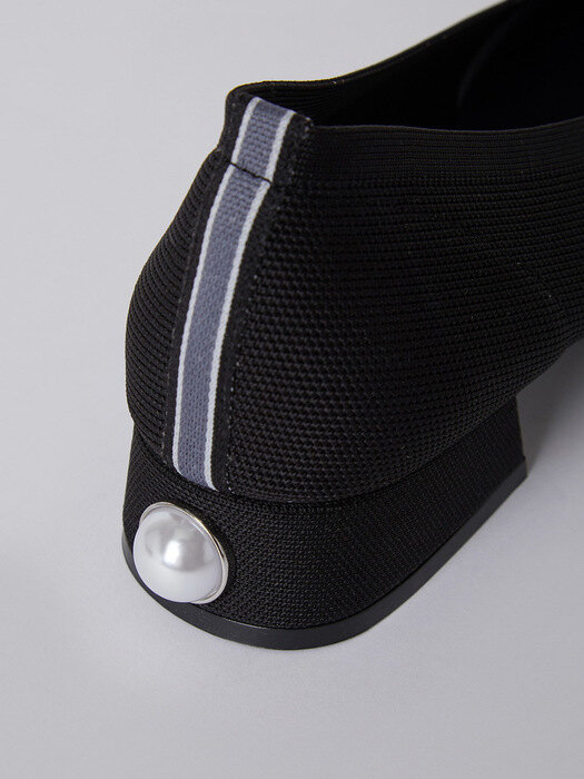 [SB X NODO KNITS] Color toe-cap knit flat(black)_DG1DA22603BLK