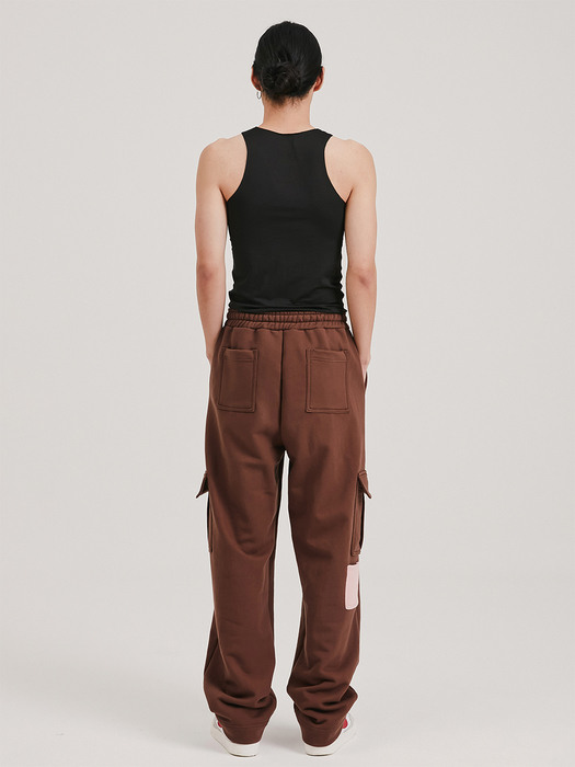 WIDE CARGO TRAINING PANTS (BROWN)
