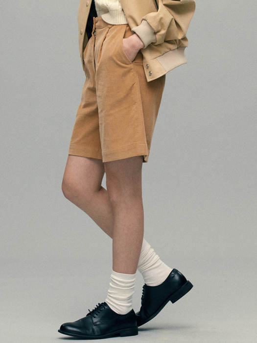Jackie Corduroy Shorts (Beige)