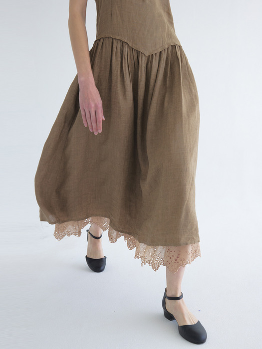 Faced Punched Flare Long Skirt