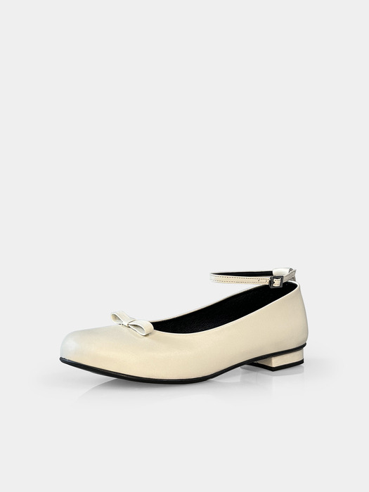 Mrc106 Round Ribbon Flat Shoes (Ivory)