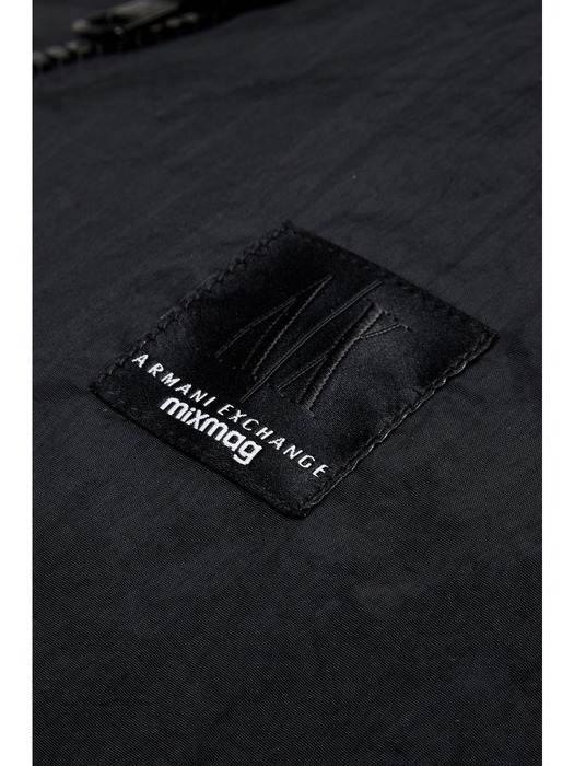 AX 여성 백 펀칭 로고 나일론 집업 자켓-블랙(A424110014)