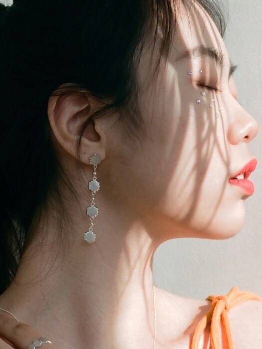 Petal earring